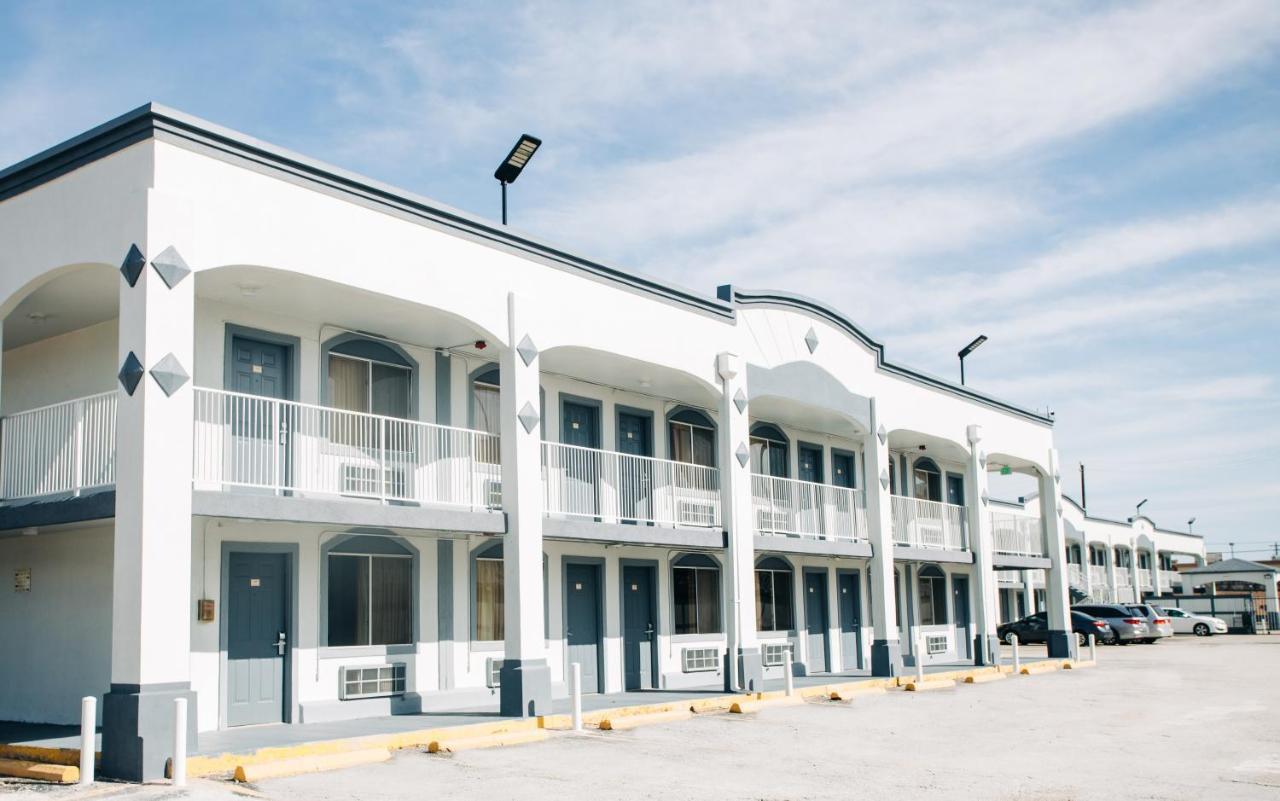 Space City Inn Houston Exterior photo