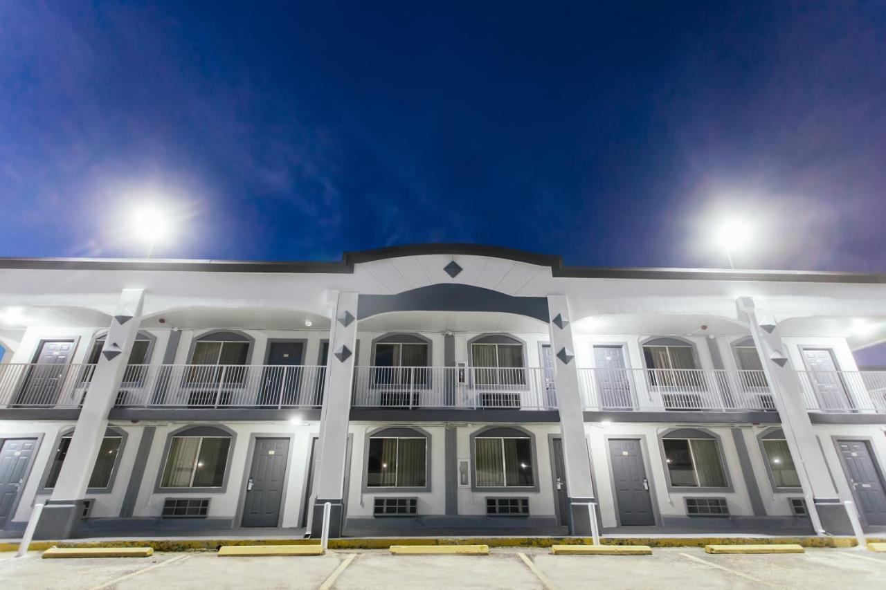Space City Inn Houston Exterior photo